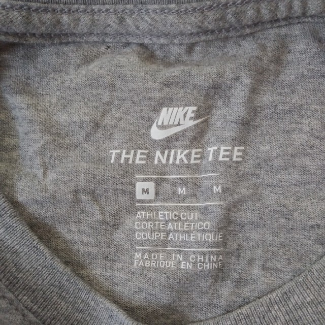 NIKE(ナイキ)のボーイズロングTシャツ１５０ キッズ/ベビー/マタニティのキッズ服男の子用(90cm~)(Tシャツ/カットソー)の商品写真