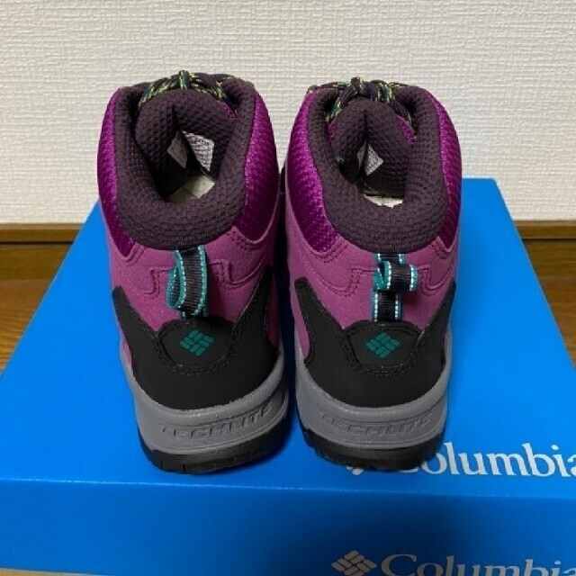 【タイムセール中/新品未使用】Columbia レディース 登山シューズ 2