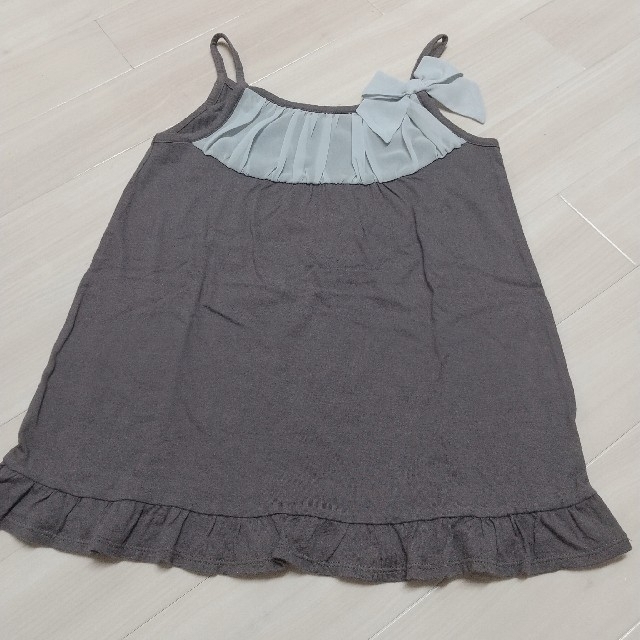 BeBe(ベベ)のBeBe 女の子・子供服 キャミソール カットソー キッズ/ベビー/マタニティのキッズ服女の子用(90cm~)(Tシャツ/カットソー)の商品写真