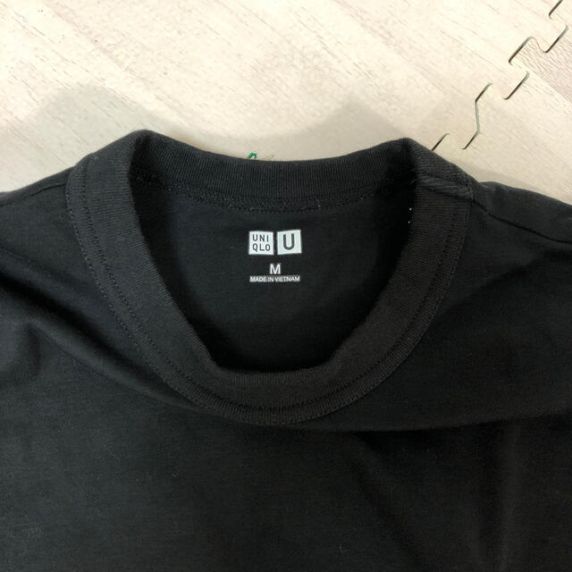 UNIQLO(ユニクロ)のUNIQLO ユーＴシャツ  ブラック Ｍサイズ レディースのトップス(Tシャツ(半袖/袖なし))の商品写真