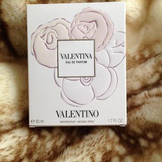 ヴァレンティノ(VALENTINO)のVALENTINA(香水(女性用))