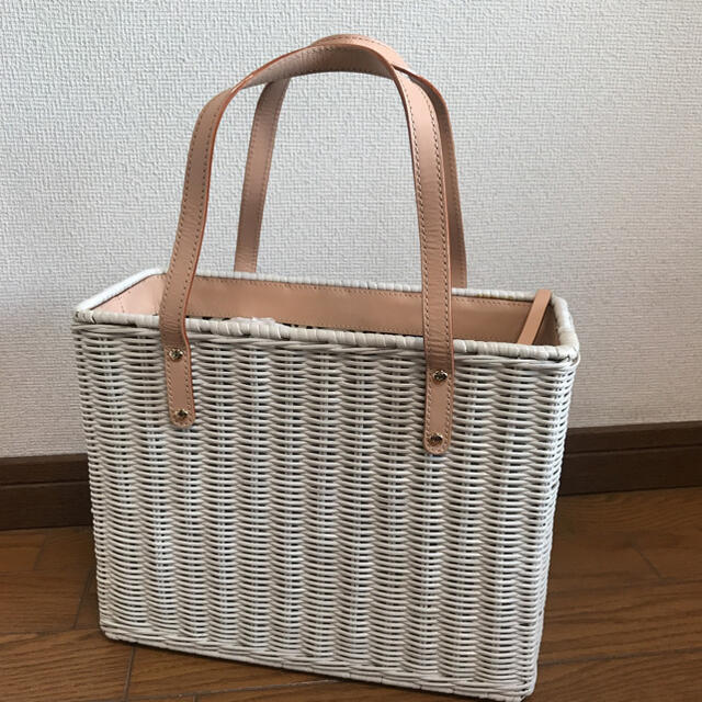 【新品・販売終了】ケイトスペード kate spade かごバッグ(白×ベージュ