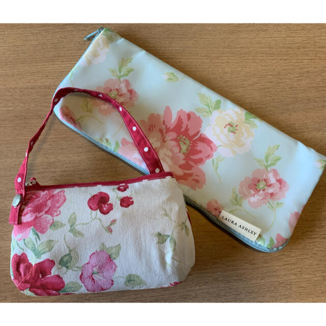 LAURA ASHLEY(ローラアシュレイ)のゆま様専用　LAURA ASHLEY ローラアシュレイ　エコバッグ レディースのバッグ(エコバッグ)の商品写真