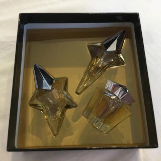 ティエリーミュグレー(Thierry Mugler)のテュエリーミュグレー　ティエリーミュグレー　エンジェルコフレミニチュアセット香水(香水(女性用))