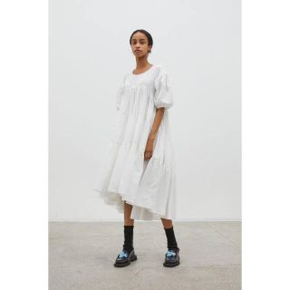 フォクシー(FOXEY)のセシリーバンセン定価16万円EsmeDressドレスワンピースティアードフリル(ロングワンピース/マキシワンピース)