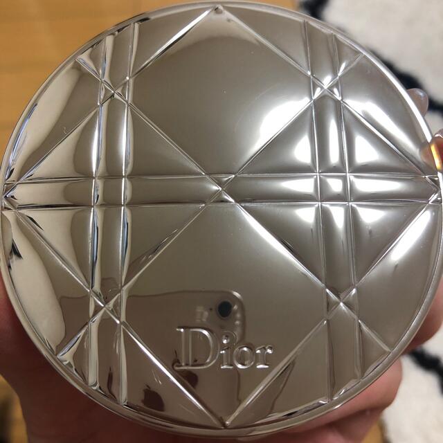 Christian Dior(クリスチャンディオール)の今週まで最終値下げ🌷ディオールスキンミネラルヌードグロウパウダーピンクフレーム コスメ/美容のベースメイク/化粧品(フェイスパウダー)の商品写真