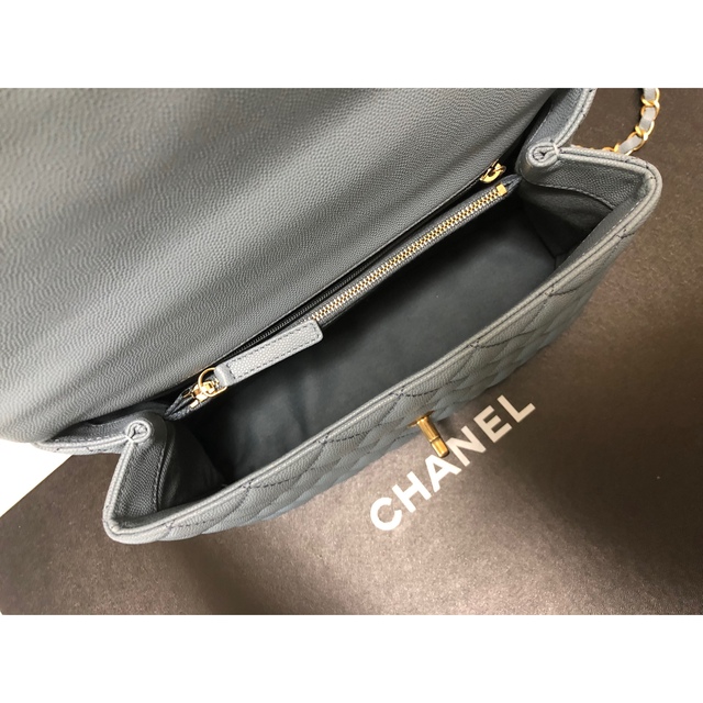 CHANEL(シャネル)のCHANEL シャネル ココハンドル バッグ キャビア 希少カラー レディースのバッグ(ショルダーバッグ)の商品写真