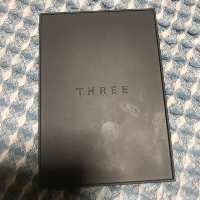 THREE(スリー)のTHREEディメンショナルビジョンアイパレット05 コスメ/美容のキット/セット(コフレ/メイクアップセット)の商品写真