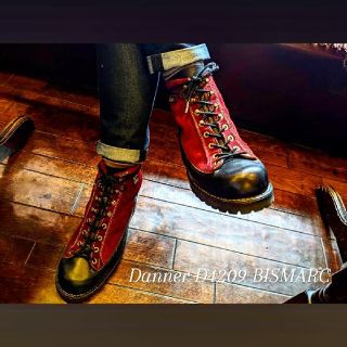 ダナー(Danner)の限定ビスマルクの赤です(ブーツ)