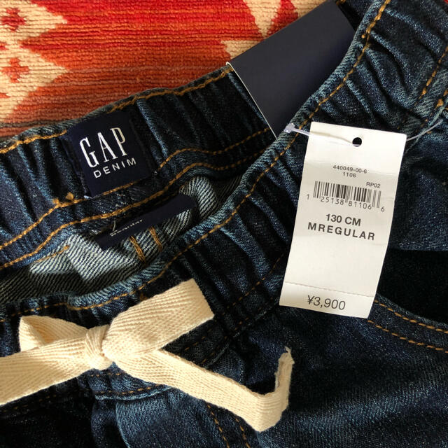 GAP Kids(ギャップキッズ)の新品タグ付き　▲▽▲ GAP デニム　ハーフパンツ 130 キッズ/ベビー/マタニティのキッズ服男の子用(90cm~)(パンツ/スパッツ)の商品写真