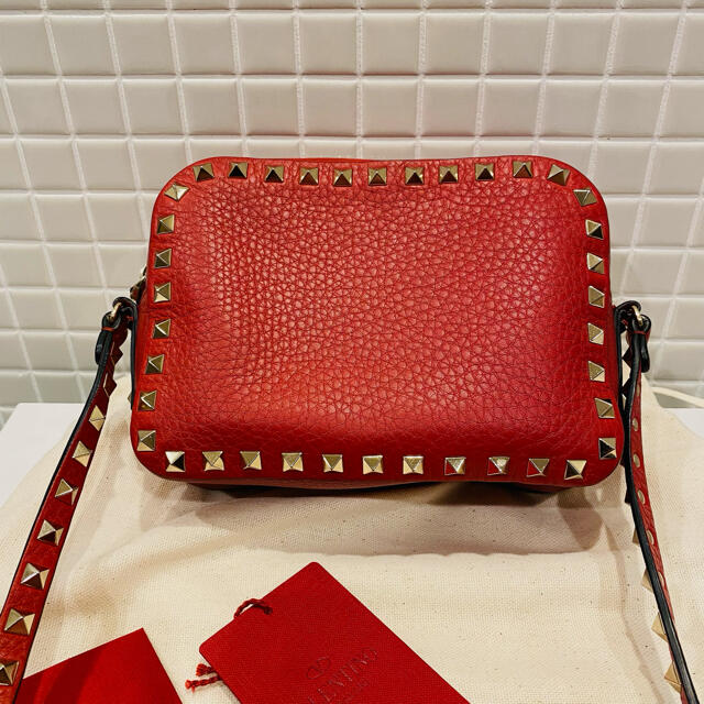 美品 VALENTINO スタッズショルダーバッグ 赤