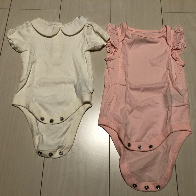 babyGAP(ベビーギャップ)の値下げ　夏物gap baby60cmまとめ売り(girl)10点 キッズ/ベビー/マタニティのベビー服(~85cm)(ロンパース)の商品写真