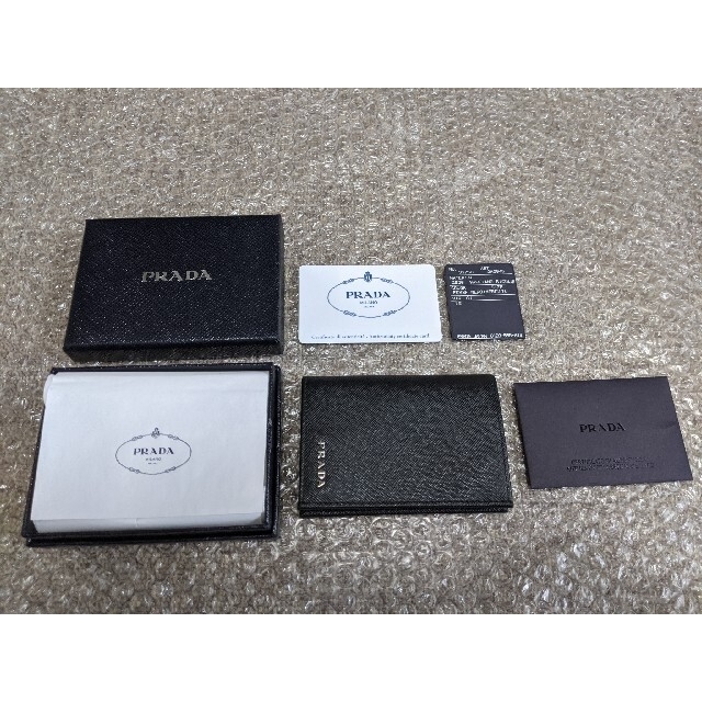 プラダ PRADA メンズサフィアーノ レザー カードケース 名刺入れ プラダ PRADA メンズサフィアーノ レザー カードケース 名刺入れ