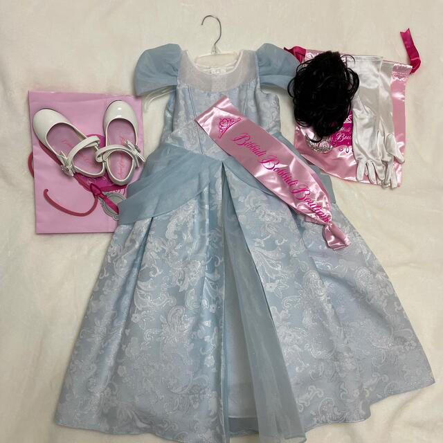 Disney(ディズニー)のビビディバビディブティック　シンデレラ キッズ/ベビー/マタニティのキッズ服女の子用(90cm~)(ドレス/フォーマル)の商品写真