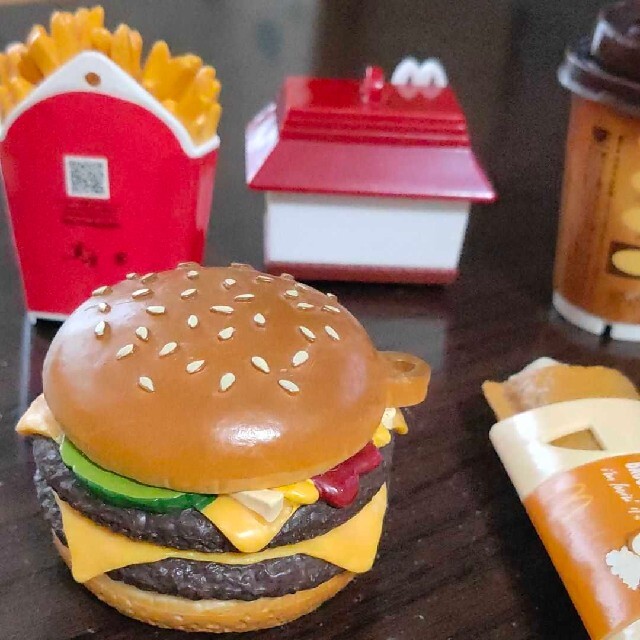 マクドナルド(マクドナルド)のマクドナルドハッピーセット　レトロ　ストラップ エンタメ/ホビーのコレクション(ノベルティグッズ)の商品写真