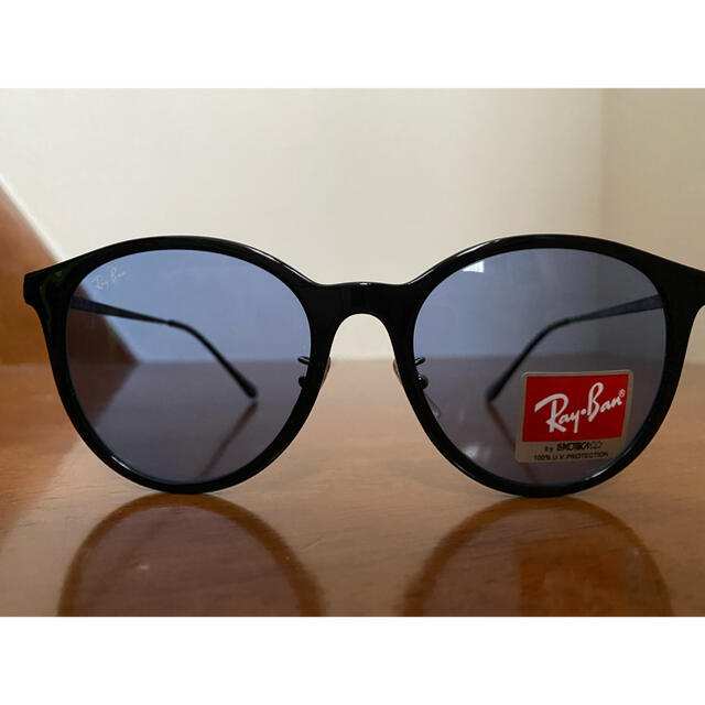 Ray-Ban(レイバン)の【新品】正規品 レイバン Ray-Ban サングラス ケース付き メンズのファッション小物(サングラス/メガネ)の商品写真