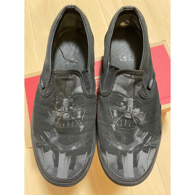 VANS(ヴァンズ)のSTAR WARS×VANS スターウォーズ　スリッポン　ダースベイダー　US9 メンズの靴/シューズ(スニーカー)の商品写真