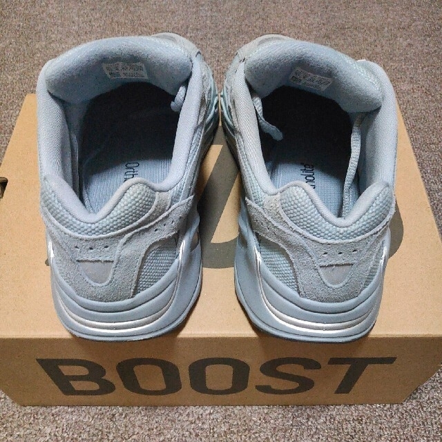 adidas(アディダス)のADIDAS YEEZY BOOST 700 V2 HOSPITAL BLUE メンズの靴/シューズ(スニーカー)の商品写真
