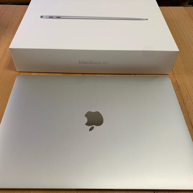 ノートPCMacBook Air M1チップ　16GB/256GB シルバー