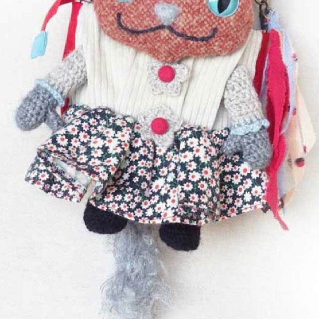 猫さんポシェットフラワーワンピちゃん レディースのバッグ(ショルダーバッグ)の商品写真