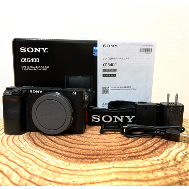 【極美品】SONY α6400 ボディILCE-6400(B)-