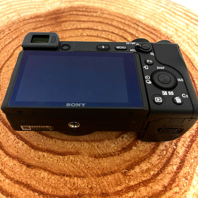 SONY(ソニー)のSONY α6400ボディ ILCE-6400 スマホ/家電/カメラのカメラ(ミラーレス一眼)の商品写真