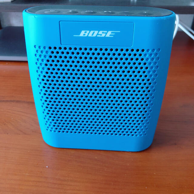 BOSE(ボーズ)のBOSE SOUNDLINK COLOR BLUE ジャンク スマホ/家電/カメラのオーディオ機器(スピーカー)の商品写真