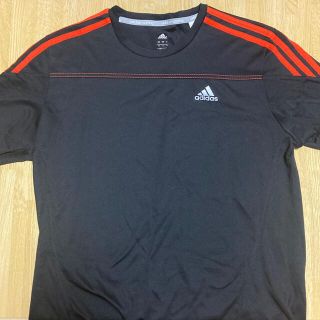 アディダス(adidas)のadidasTシャツ(Tシャツ/カットソー(半袖/袖なし))