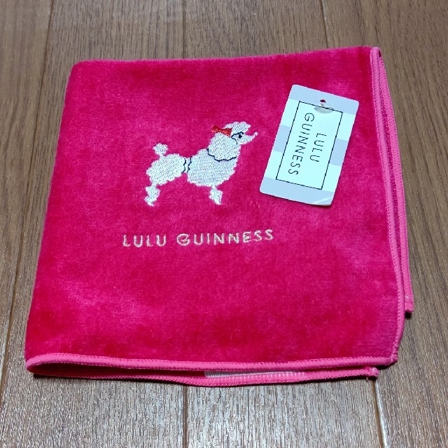 LULU GUINNESS(ルルギネス)のお値下げ　新品 ルルギネス タオルハンカチ レディースのファッション小物(ハンカチ)の商品写真