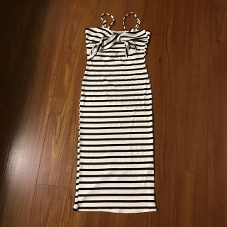 フォーエバートゥエンティーワン タイトワンピースの通販 400点以上 Forever 21を買うならラクマ フォーエバートゥエンティーワン タイトワンピースの通販 400点以上 Forever 21を買うならラクマ