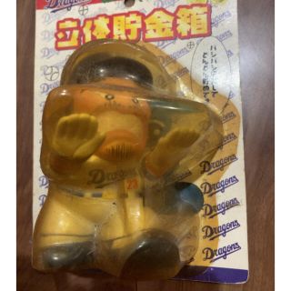 チュウニチドラゴンズ(中日ドラゴンズ)の関川選手　貯金箱　フィギュア　新品未使用(スポーツ選手)