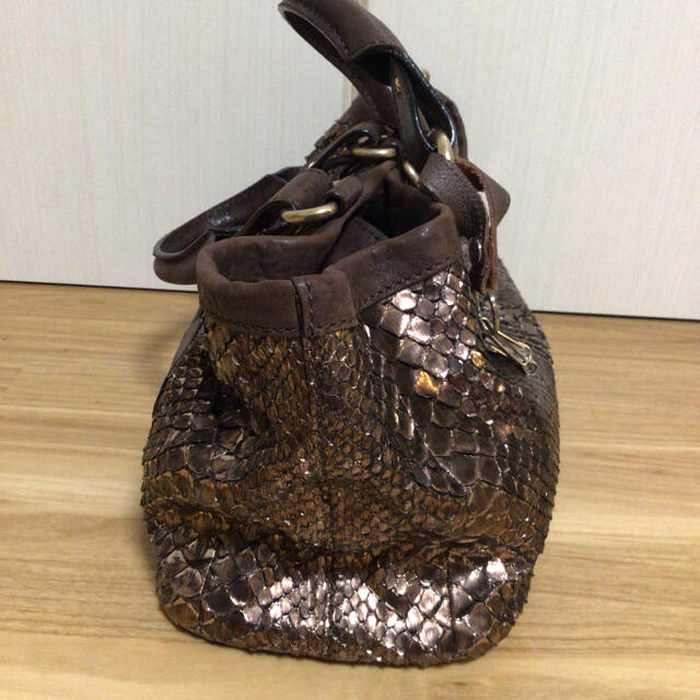 ANDREA MABIANI パイソンバッグ　アンドレアマビアーニ レディースのバッグ(ショルダーバッグ)の商品写真