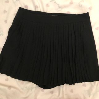 フォーエバートゥエンティーワン(FOREVER 21)のforever21 プリーツスカートパンツ キュロット ショーパン(ショートパンツ)