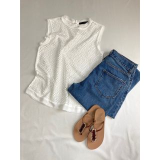 ザラ(ZARA)のZARA BASICノースリーブ ブラウス　トップス　ザラ(シャツ/ブラウス(半袖/袖なし))