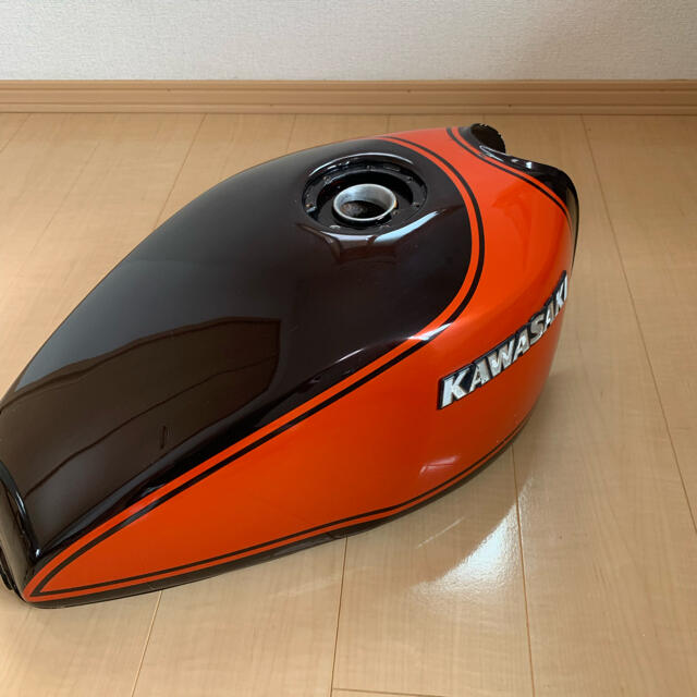 カワサキ(カワサキ)のゼファーχ 外装セット　タンクテールメッキフェンダー　火の玉　オレンジ×ブラウン 自動車/バイクのバイク(パーツ)の商品写真