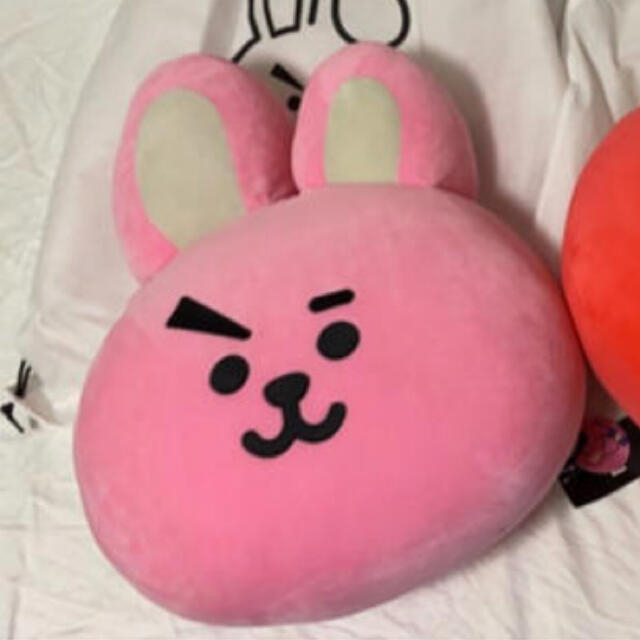 防弾少年団(BTS)(ボウダンショウネンダン)のBTS BT21 COOKY 50cmクッション Jungkook ジョングク エンタメ/ホビーのCD(K-POP/アジア)の商品写真