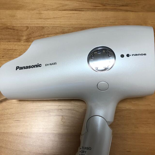 Panasonic(パナソニック)のナノケア　ヘアドライヤー　EH-NA95 中古品 スマホ/家電/カメラの美容/健康(ドライヤー)の商品写真