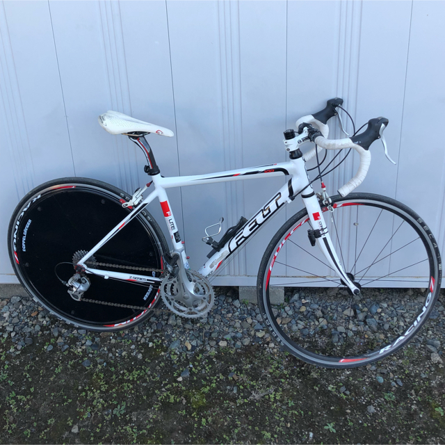 FELT(フェルト)のロードバイク スポーツ/アウトドアの自転車(自転車本体)の商品写真
