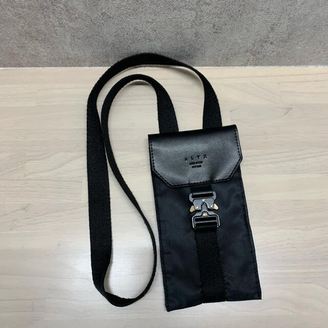 Balenciaga(バレンシアガ)のalyx サコッシュ メンズのバッグ(ショルダーバッグ)の商品写真