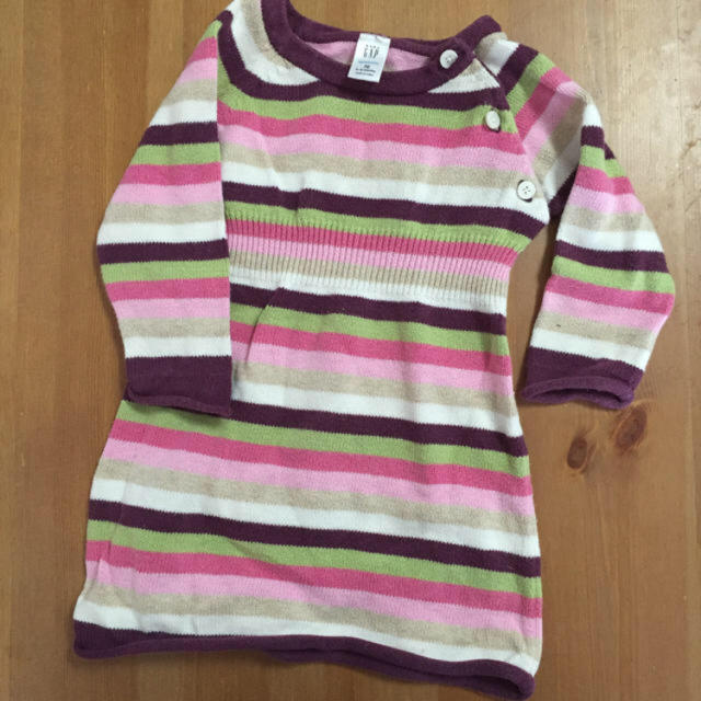 babyGAP(ベビーギャップ)のボーダーニットワンピース70 キッズ/ベビー/マタニティのベビー服(~85cm)(ワンピース)の商品写真