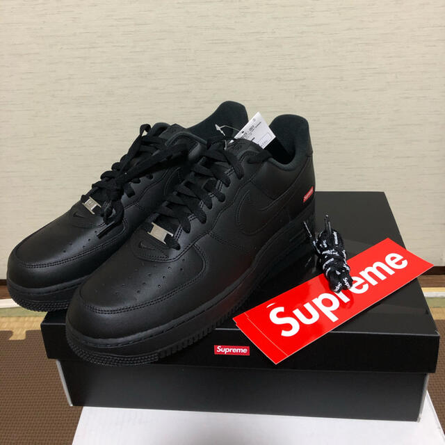 SUPREME × NIKE AIR FORCE 1 LOW BLACK