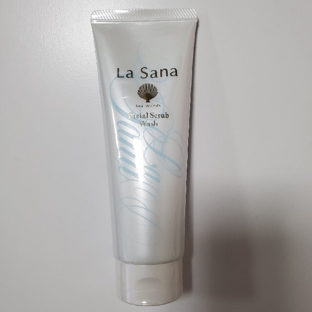 LaSana(ラサーナ)のLa Sana 海藻 海泥 スクラブ  115g コスメ/美容のスキンケア/基礎化粧品(洗顔料)の商品写真