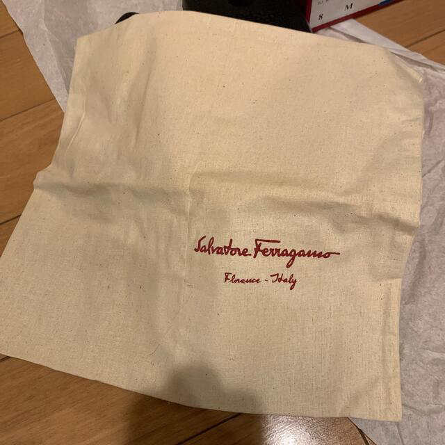 Salvatore Ferragamo(サルヴァトーレフェラガモ)のフェラガモ　サンダル　ラバーシューズ　黒 レディースの靴/シューズ(サンダル)の商品写真