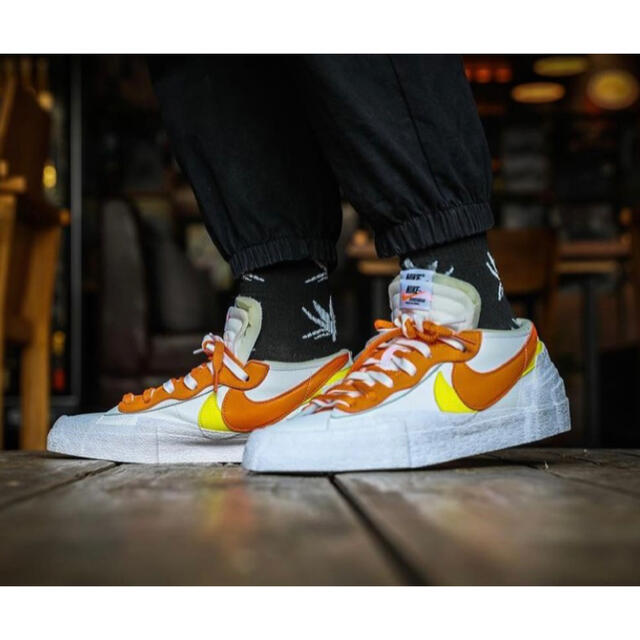 sacai × NIKE BLAZER LOW MAGMA ORANGE