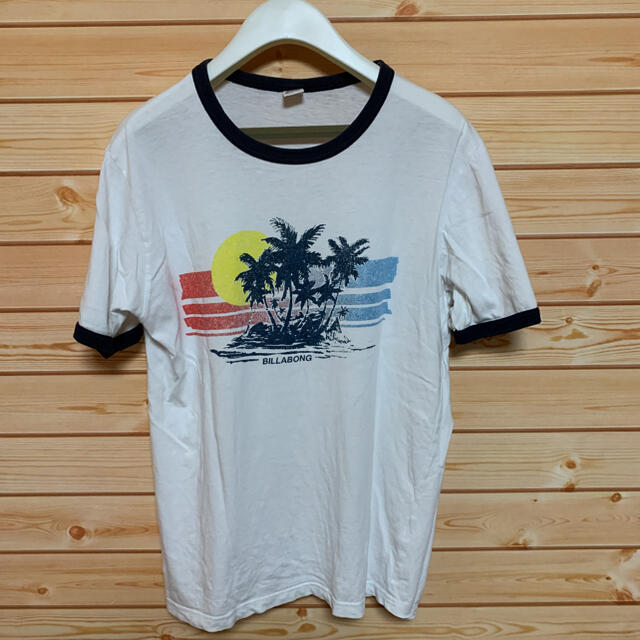 billabong(ビラボン)のBILLABONG    トリムTシャツ  白　M  南国　ヤシの木夕日ビラボン メンズのトップス(Tシャツ/カットソー(半袖/袖なし))の商品写真