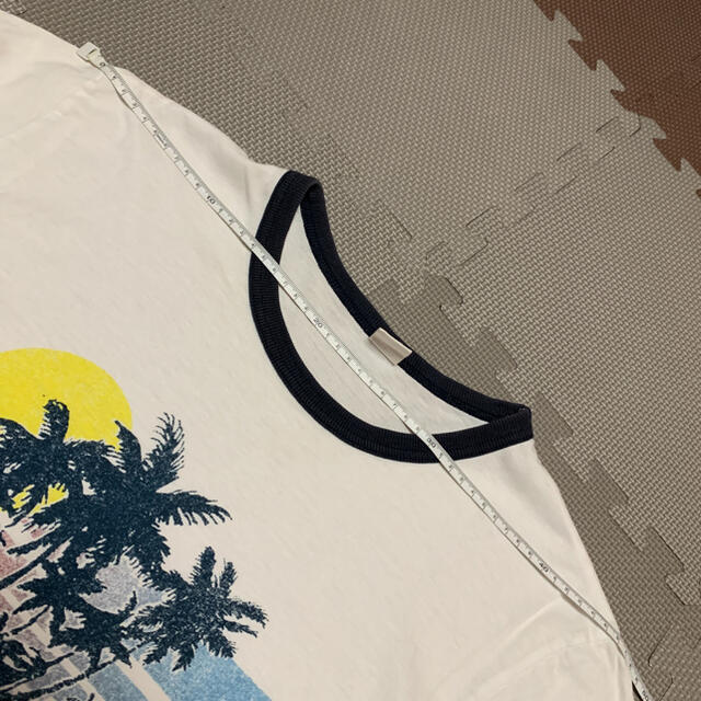 billabong(ビラボン)のBILLABONG    トリムTシャツ  白　M  南国　ヤシの木夕日ビラボン メンズのトップス(Tシャツ/カットソー(半袖/袖なし))の商品写真