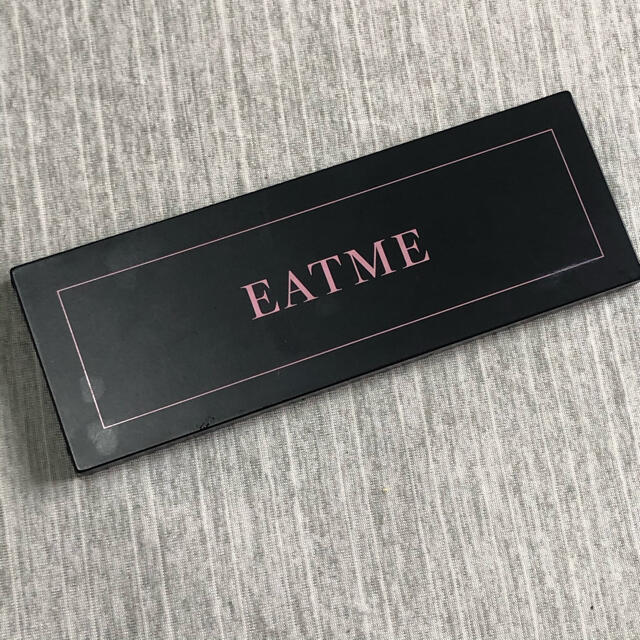 EATME(イートミー)のEat me アイシャドウ　吉田朱里　あかりん コスメ/美容のベースメイク/化粧品(アイシャドウ)の商品写真