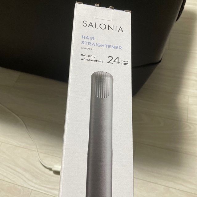 サロニア ストレートアイロン SL004S SALONIA ブラック 黒 スマホ/家電/カメラの美容/健康(ヘアアイロン)の商品写真