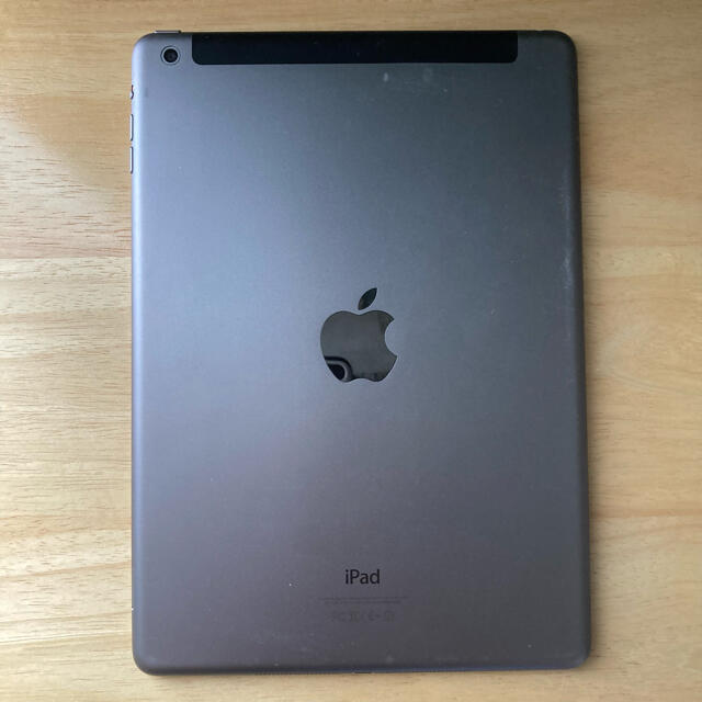 Apple(アップル)のiPad Air 64GB Space Gray MD793J/A スマホ/家電/カメラのPC/タブレット(タブレット)の商品写真