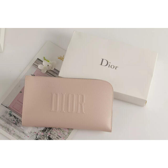 Christian Dior(クリスチャンディオール)のディオール ノベルティ ポーチ サクラピンク 箱付き レディースのファッション小物(ポーチ)の商品写真